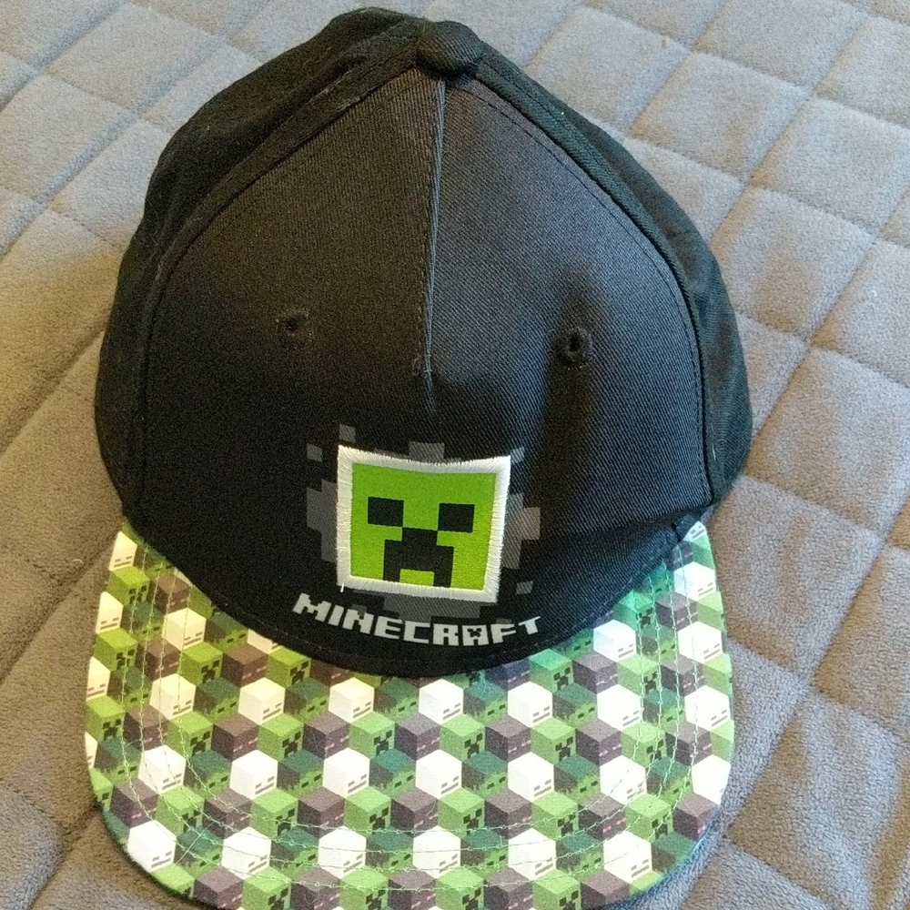 Minecraft Boys Black Snapback With Creeper Pattern Brim Size One size